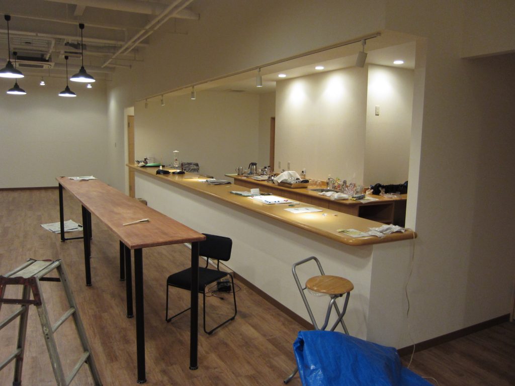 カフェアイン店内 オープン1ヵ月切ったところ